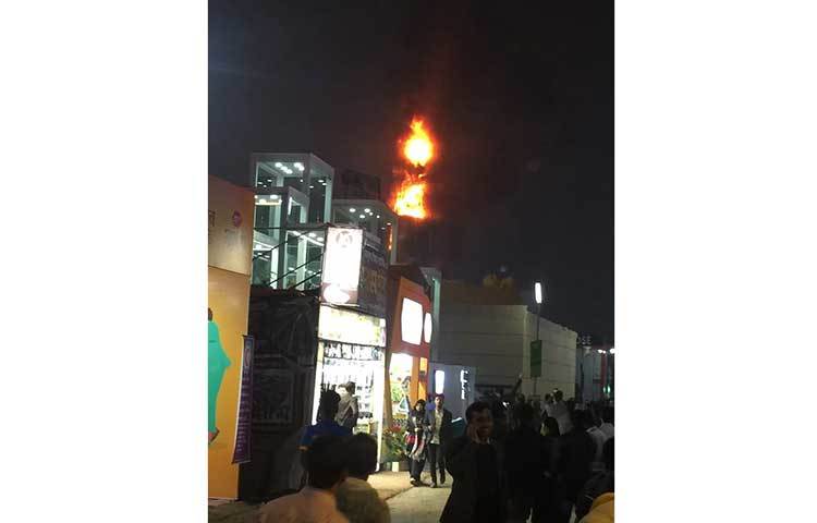 ফায়ার সার্ভিস সদর দপ্তর কন্ট্রোল রুমের অপারেটর জিয়াউর রহমান জাগো নিউজকে বিষয়টি নিশ্চিত করেন।