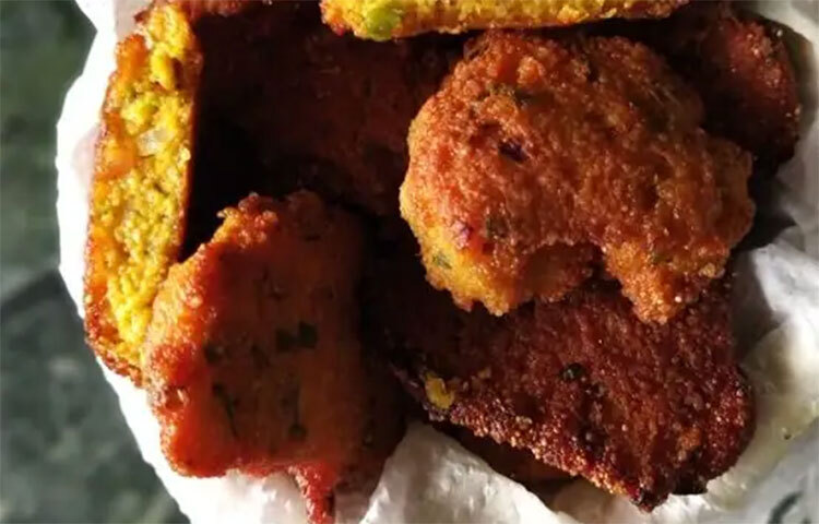 বিশেষজ্ঞরা বলছেন, মাছের ডিমে থাকা এক ধরনের ফ্যাটি অ্যাসিড মস্তিষ্ককে ভালো রাখে। গবেষকদের মতে, মাছ ও মাছের ডিমে থাকা ওমেগা থ্রি ফ্যাটি অ্যাসিড রিউম্যাটয়েড আর্থারাইটিসের লক্ষণগুলো কমায়। ছবি: সংগৃহীত