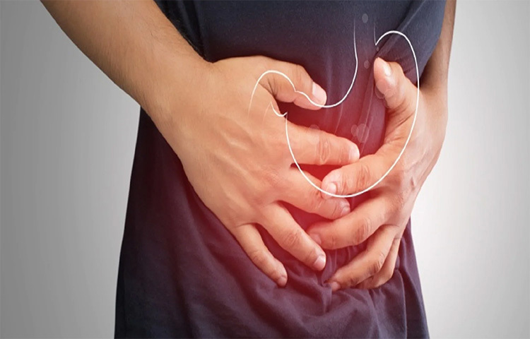 হজমের সমস্যা: অন্ত্রগুলোতে উপস্থিত ব্যাকটিরিয়াগুলোর সরাসরি রোগ প্রতিরোধ ক্ষমতায় প্রভাব ফেলে। যদি আপনার ঘন ঘন পেট খারাপ, আলসার, গ্যাস, পেট ফোলা ভাব বা কোষ্ঠকাঠিন্যের সমস্যা থাকে তবে এটি আপনার ইমিউন সিস্টেমটি সঠিকভাবে কাজ করছে না এমন ইঙ্গিত হতে পারে। ছবি: সংগৃহীত