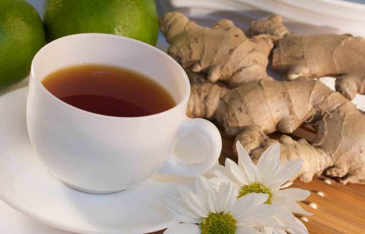 আদা দিয়ে কালো চা খাওয়া বা লবঙ্গ, আদা, গোলমরিচ, তেজপাতা ফুটিয়ে নিয়ে চায়ের মতো পান করলে সর্দি-কাশিতে ভালো ফল পাবেন। তাজা শাক-সবজি, ফল, বাদাম রাখুন খাদ্যতালিকায়।