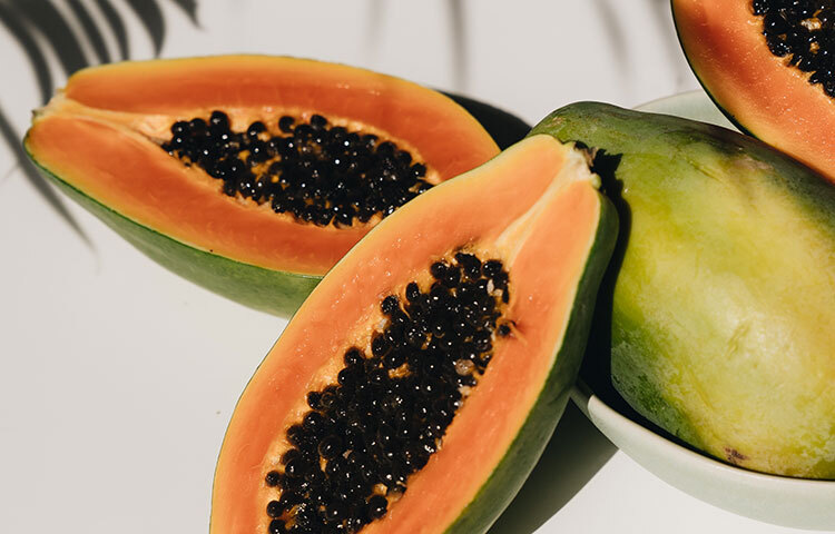 পাকা পেঁপে সুপারফুড। গরমের সময় সবচেয়ে উপকারী ফল এটি। শরীর ঠান্ডা রাখার জন্য নিয়মিত পেঁপে খান। ছবি: সংগৃহীত