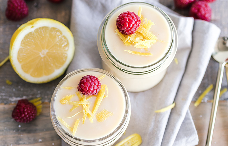 হজমের সুস্থতার জন্য প্রোবায়োটিক জরুরি। ইরিটেবল বাওয়েল সিন্ড্রোম বা আইবিএস, ট্র্যাভেলর্স ডায়রিয়ার মতো সমস্যাতেও দরকার প্রোবায়োটিক। টকদইয়ের মতো প্রোবায়োটিক কমই আছে। তাই বেশি করে টকদই খান। ছবি: সংগৃহীত