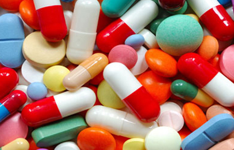 যারা দুর্বলতা, ক্লান্তি, অ্যাসিটিডি, ডায়াবেটিস, হৃদরোগ বা কিডনি জটিলতায় ভুগছেন তাদের অবশ্যই সতর্ক থাকতে হবে। তাদের এসব রোগের ওষুধ নিয়মিত খেতে হবে। ছবি: সংগৃহীত