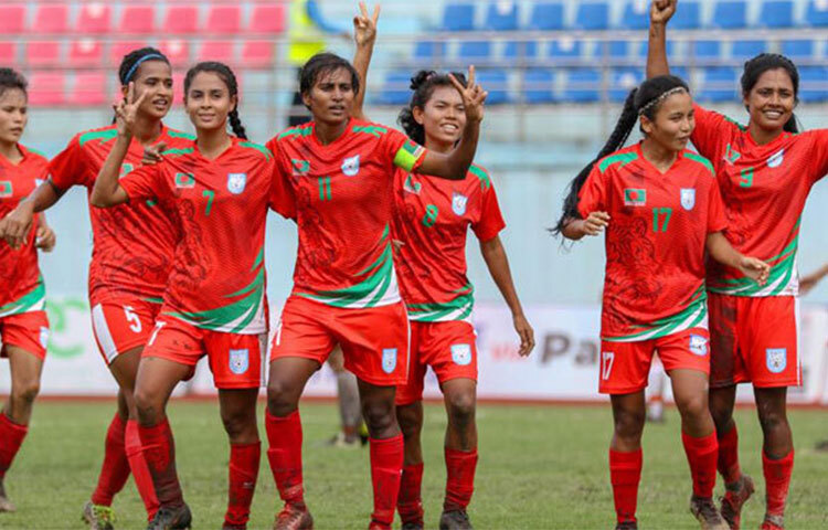 ৪১তম মিনিটে করে দ্বিতীয় গোল দিয়ে চমকে দয়ে বাংলার মেয়েরা। ছবি: সংগৃহীত