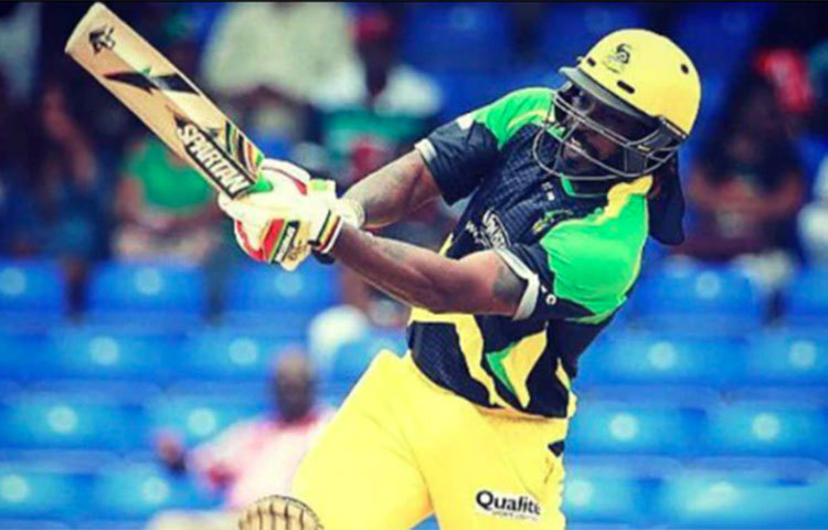 এপ্রিল মাসেই জামাইকা তালাওয়াজ ছাড়েন ইউনিভার্স বস। তার পরেই সেন্ট লুসিয়াতে যোগ দেন তিনি।