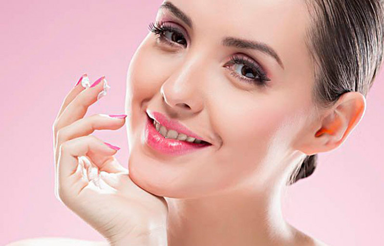 ঝিঙে প্রাকৃতিক অ্যান্টিবায়োটিক। শরীরের বিষাক্ত উপাদান বা টক্সিন বের করে দেয়। নিয়মিত ঝিঙে খেলে ত্বক ভালো থাকে। বিভিন্ন রোগজীবাণু, ভাইরাস-ব্যাকটেরিয়ার সংক্রমণ থেকে শরীরকে রক্ষা করে। ছবি: সংগৃহীত