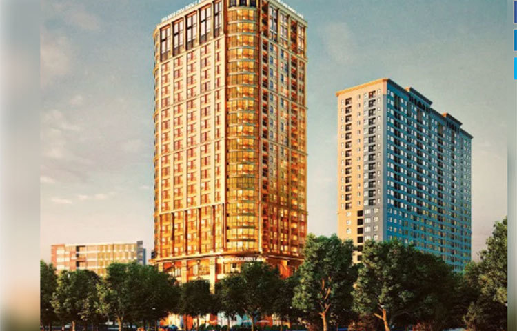 হোটেলটি তৈরি হয়েছে ভিয়েতনামে। কী ভাবছেন? কবে করোনা সংকট মুক্ত হবে বিশ্ব! আর আপনি পাড়ি দেবেন ভিয়েতনামে? সে না হয় হবে, কিন্তু তার আগে দেখে নিন বিশ্বের প্রথম সোনায় মোড়া পাঁচতারা হোটেলের অন্দরসজ্জা।