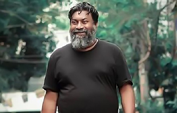 মঙ্গলবার (৬ এপ্রিল) এক ফেসবুক স্ট্যাটাসে তিনি তথ্যটি নিশ্চিত করেন। সেখানে অভিনেতা চাষী আলমের একটি ছবি দিয়ে তিনি লেখেন, 'আমরা আপনাকে মিস করবো চাষী আলম হাবু ভাই।' ছবি: সংগৃহীত