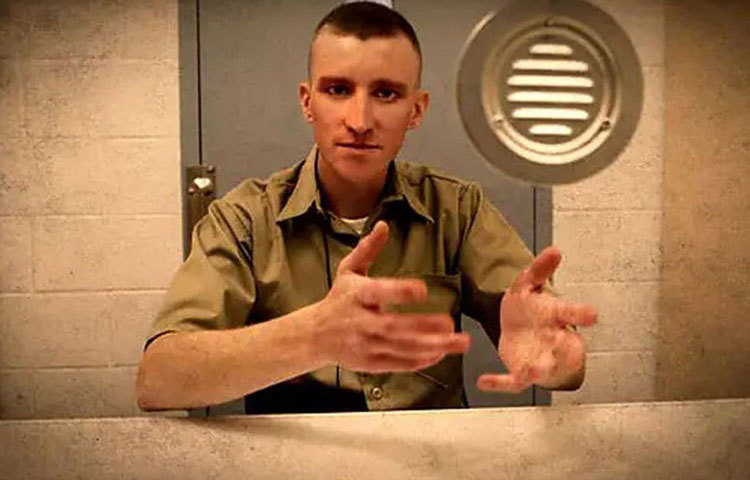 টিমোথি ম্যাকভে: ওকলাহোমা শহরে বিস্ফোরণে দণ্ডিত। ওই বিস্ফোরণে ১৬৮ জনের মৃত্যু হয়েছিল, ৬৮০জন জখম হয়েছিলেন। ৯/১১ হামলার আগে পর্যন্ত ওটাই ছিল আমেরিকার সবচেয়ে ভয়ানক সন্ত্রাসবাদী হামলা। বিষাক্ত ইঞ্জেকশন দিয়ে তার মৃত্যুদণ্ড কার্যকর হয়। লাস্ট মিল-এ দুটো মিন্ট চকোলেট চিপ আইসক্রিম খেতে চায় সে।