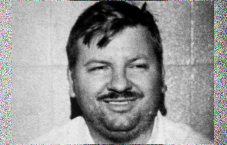 জন ওয়েন গেসি: মার্কিন সিরিয়াল কিলার জন অন্তত ৩৩জনকে খুন করেছিল। ১৯৯৪ সালে ৫২ বছরের জনকে বিষ ইঞ্জেকশনের মাধ্যমে মৃত্যুদণ্ড দেয়া হয়। লাস্ট মিল-এ সে ১২টা চিংড়ি মাছ ভাজা, ফ্রেঞ্চ ফ্রাইস, এক পাউন্ড স্ট্রবেরি এবং কেএফসি-র একটা বাকেট খেতে চায়।