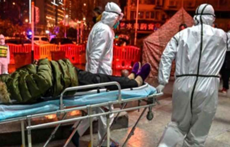 আক্রান্ত হওয়ার ১০ দিনের আগে এই ভাইরাস পরীক্ষা করলেও ধরা না-ও পড়তে পারে। আক্রান্তের মধ্যে থাকতে পারে শ্বাসজনিত সমস্যা ও সর্দি-কাশির সমস্যা। লো ব্লাড প্রেসারের সমস্যাও দেখা দিতে পারে।