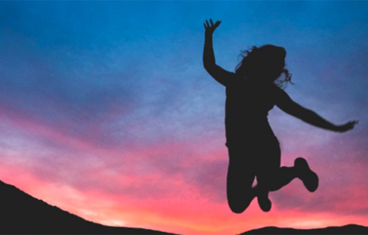 গবেষণায় সুখের কয়েকটি স্তর ধরা পড়েছে। এছাড়া গত দশকের থেকে বর্তমানে সুখের সঙ্গে উপার্জনের সম্পর্ক অত্যন্ত দৃঢ় বলে জানানো হয়েছে।