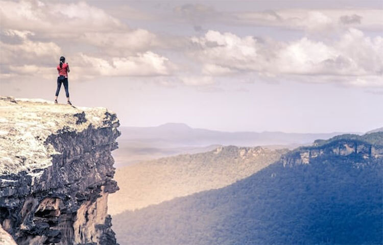 এর সঙ্গে আরও একটি জিনিস গুরুত্বপূর্ণ বিষয় হলো প্রবলেম সলভিং স্কিল। সহজ কথায় সমস্যা সমাধানের দক্ষতা। নিজের কিছু কিছু সমস্যা খুঁজে বের করুন, এবং এগুলো দ্রুত সমাধানের চেষ্টা করুন। দেখবেন এভাবে সমস্যা সমাধান  করতে গিয়ে আত্মবিশ্বাস বাড়বে। ছবি: সংগৃহীত