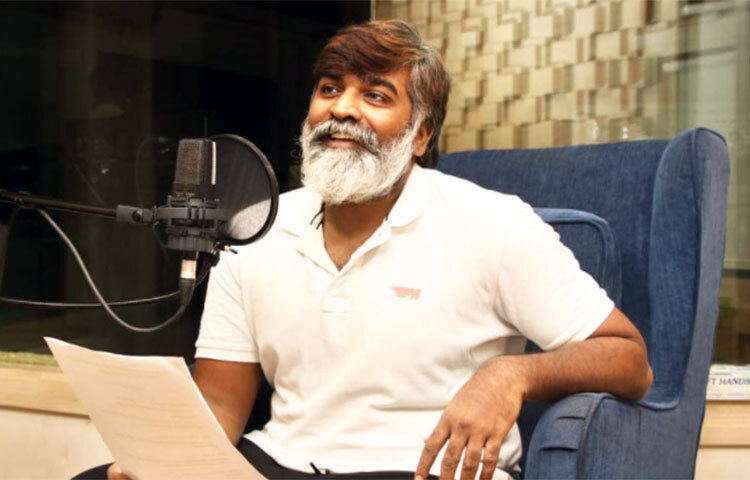 ১ লাখেরও বেশি মানুষকে চাকরি পেতে সাহায্য করেছেন বিজয়। ছবি: সংগৃহীত