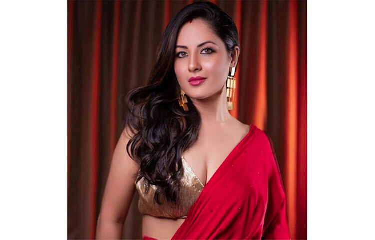 কানাঘুষো শোনা যাচ্ছিল, অভিনেত্রী অন্তঃসত্ত্বা। সেই বছরের অক্টোবর মাসেই পূজার মা হওয়ার সুখবর প্রকাশ্যে আসে। ছবি: সংগৃহীত