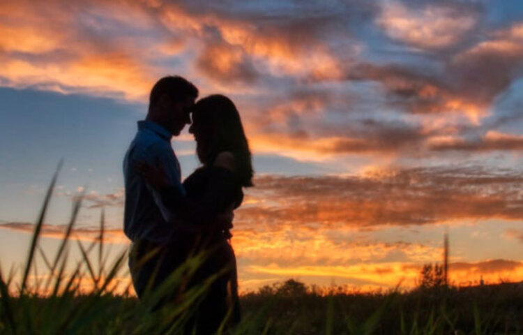 নতুন বছর মানেই অনেক আশা, স্বপ্ন ও পরিকল্পনা। জ্যোতিষবিদ্যা বলছে, নতুন বছর ৪টি রাশির জাতক-জাতিকাদের প্রেম অবধারিত। ২০২১ সালেই এই ৪ রাশির জাতক-জাতিকাদের সঙ্গী বা সঙ্গিনী জুটে যাবে।