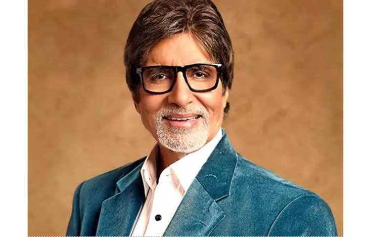 ইনস্টাগ্রাম থেকে আয়ের দৌড়ে ও পিছিয়ে নেই বিগ বি। তিনিও আয় করেন ৪০ থেকে ৫০ লাখ টাকা।