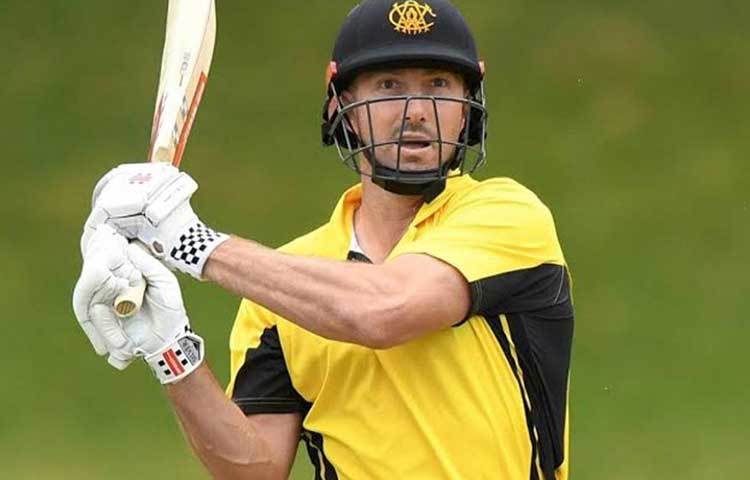 শন মার্শ ২০০৮ সালে আইপিএলের প্রথম সংস্করণে সবচেয়ে বেশি রান করে জিতেছিলেন অরেঞ্জ ক্যাপ। এবারের নিলামে তার বেস প্রাইস ছিল দেড় কোটি টাকা। কিন্তু কোনও ফ্র্যাঞ্চাইজি তাকে নিতে চায়নি। যদিও বিগ ব্যাশ লিগে মেলবোর্ন রেনেগেডসের হয়ে এই বছর অসাধারণ ফর্মে রয়েছেন তিনি।