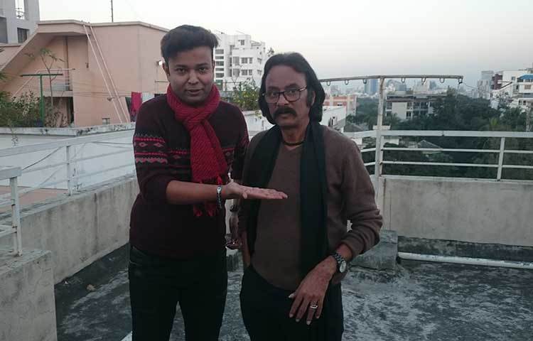 মূলত জীবনীভিত্তিক অনুষ্ঠান এটি। দেশের সাংস্কৃতিক অঙ্গনে যারা দীর্ঘদিন ধরে অবদান রেখে চলেছেন, তাদের জীবনের আদ্যপান্ত তুলে ধরা হয় এই অনুষ্ঠানে। আর তা সাক্ষাৎকারের মাধ্যমে।