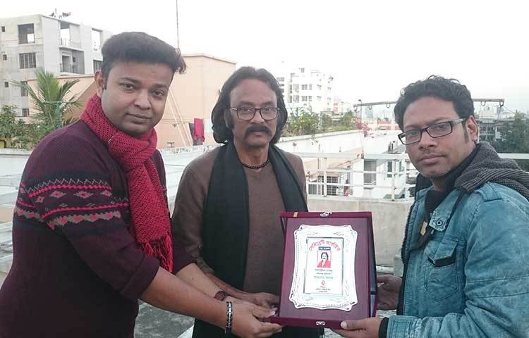 অনুষ্ঠানটি সম্পর্কে ইকবাল খন্দকার বলেন, ‘যাদের জীবনী আর্কাইভ তথা সংরক্ষণশালায় সংরক্ষণ করার মতো গুরুত্বপূর্ণ, মূলত তাদের নিয়েই আমাদের এই আয়োজন। আশা করি অনুষ্ঠানটির মাধ্যমে আমাদের গুণীজনরা অন্যরকমভাবে উপস্থাপিত হবেন বর্তমান এবং আগামী প্রজন্মের সামনে।’