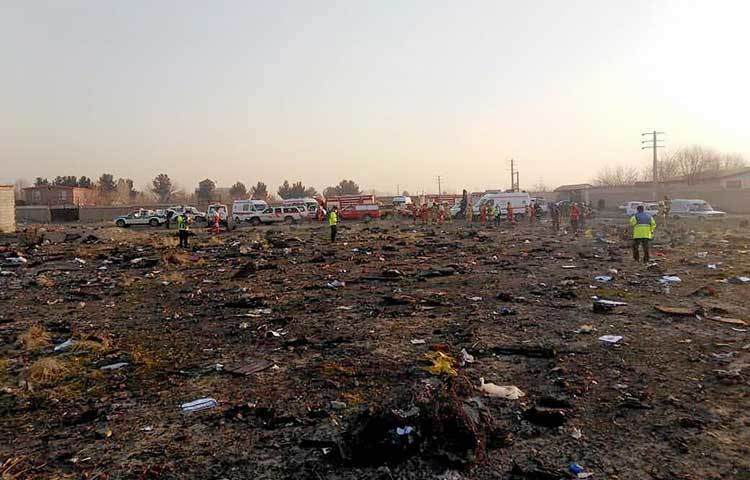 বিমানটিতে ১৮০ জন যাত্রী ও ক্রু সদস্য ছিল।