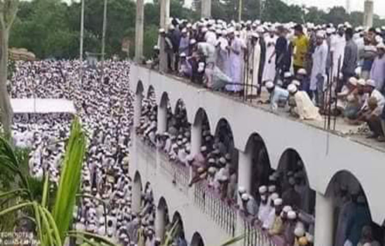 উল্লেখ্য, শুক্রবার (১৭ এপ্রিল) বিকেল পৌনে ৬টায় ব্রাহ্মণবাড়িয়া জেলা শহরের মার্কাসপাড়ায় নিজ বাসভবনে ইন্তেকাল করেন মাওলানা জুবায়ের আহমেদ আনসারী।