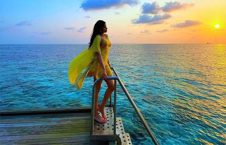 গোয়ায় ছুটি কাটাচ্ছেন অভিনেত্রী। প্রায়ই কোয়ালিটি টাইম কাটান জাহ্নবী। ছবি: সংগৃহীত