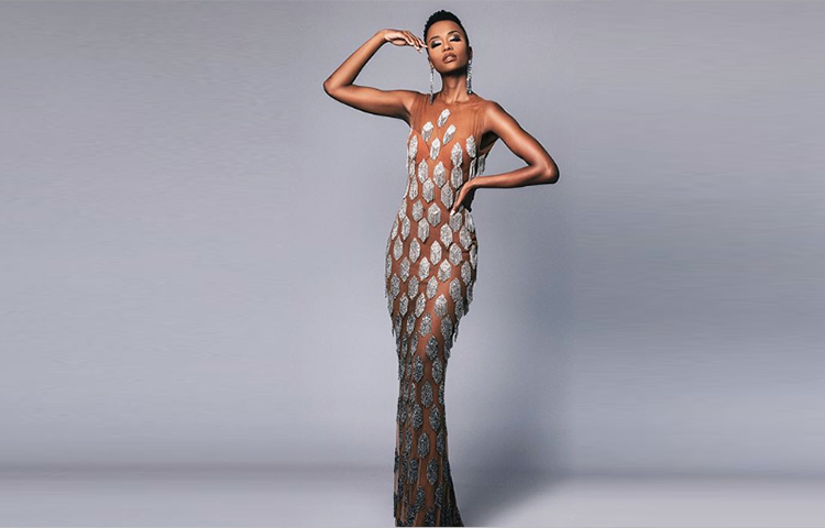 নৃত্যের ভঙ্গিতে তুনজি।