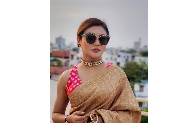 জয়ার এই ছবি তার ভক্ত-অনুরাগীরা বেশ পছন্দ করেছেন। ছবি: ফেসবুক