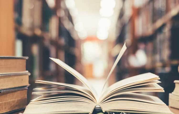 ভারতের তামিলনাড়ুর পাত্তুকোট্টাইয়ে একটি সরকারি স্কুলের ছাত্রী জে জয়ালক্ষ্মী। একাদশ শ্রেণিতে পড়ে।