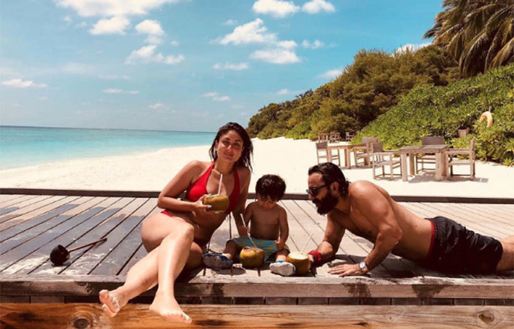 পরিবারের সঙ্গে ছুটি কাটানোর ছবি।