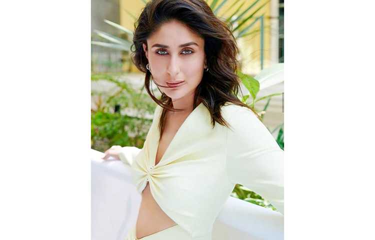 সিনেমার প্রমোশনে অক্ষয় কুমার, কিয়ারা আদবানি এবং দলজিত সিং দোসাঞ্জের কাছ থেকে লাইমলাইট ছিনিয়ে নেন কারিনা।