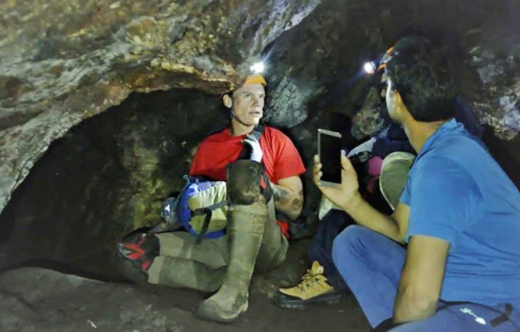 সাতটির মধ্যে তৃতীয় গুহাপথটি উচ্চতম। ৪০ মিটার উতরাইয়ে নামার পরে গুহাপথটি গিয়ে পড়ে একটি প্রশস্ত পথে। যদিও ২০ মিটারের পরে সেই পথও বন্ধ হয়ে গিয়েছে।