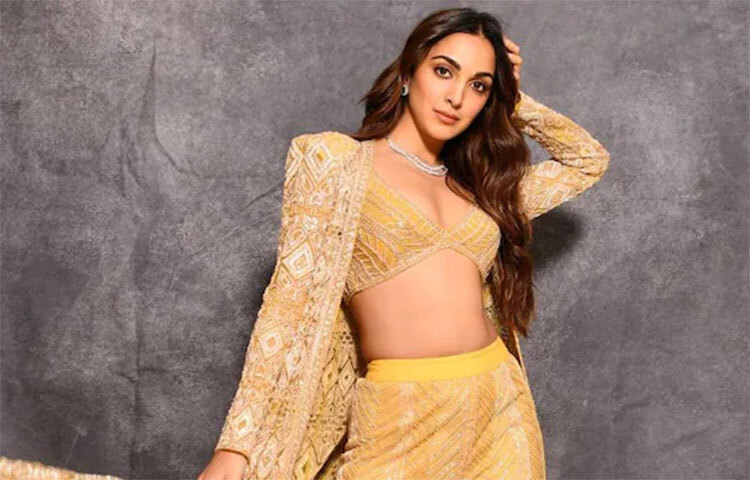 ভিকি কৌশল ও ভূমি পেডনেকরের সঙ্গে কিয়ারাকে এরপর ‘গোবিন্দা মেরা নাম’ ছবিতে দেখা যাবে। ছবি: সংগৃহীত