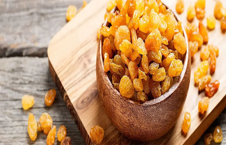 এই পানি পান করার পর আধ ঘণ্টা আর কিছু খাবেন না। সপ্তাহে পাঁচ দিন এই পানি খেলে শারীরিক নানা সমস্যা থেকে রেহাই পেতে পারেন। ছবি: সংগৃহীত