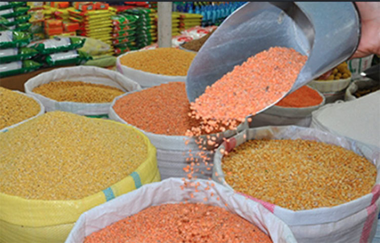 বিটা ক্যারোটিন: উজ্জ্বল রংয়ের ফল, সবজি। যেমন, গাজর, পালংশাক, আম, ডাল ইত্যাদি।