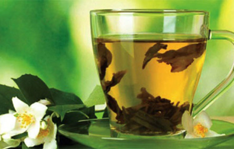 মসলা: আদা, রসুন, হলুদ, গোলমরিচ।