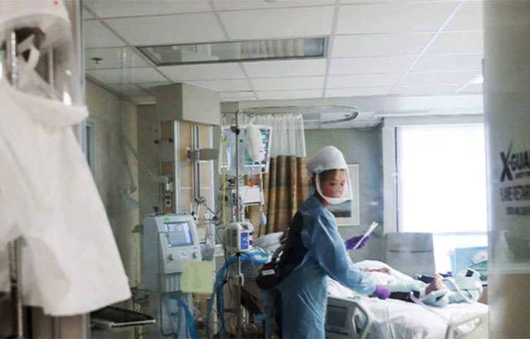 চীনের উহানের হাসপাতালে চিকিৎসাধীন করোনা রোগীদের মধ্যে খিঁচুনি এবং জ্ঞান হারানো-সহ নানা স্নায়বিক সমস্যা  লক্ষ্য করা গিয়েছে। ‘কলম্বিয়া ইউনিভার্সিটি মেলম্যান স্কুল অব পাবলিক হেলথ’-এর মনরোগ এবং মহামারী বিশেষজ্ঞ ড. ম্যাডি হর্নিগের মতে, করোনায় আক্রান্ত হলে স্নায়ুুজনিত বিভিন্ন সমস্যা ভবিষ্যতে প্রতিবন্ধকতা বা অসুবিধা তৈরি করতে পারে।