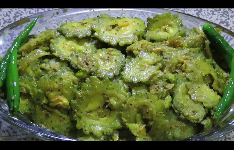 নারিকেল ও সরিষা দিয়ে সুস্বাদু করলা রান্না করতে করলাকুচি ১ কাপ, নারকেল বাটা ১ কাপ, সরিষা, মরিচ বাটা ২ টেবিল চামচ, হলুদ অর্ধেক চা চামচ, স্বাদমতো লবণ, চিনি ও পরিমাণমতো সরিষার তেল। ছবি: সংগৃহীত