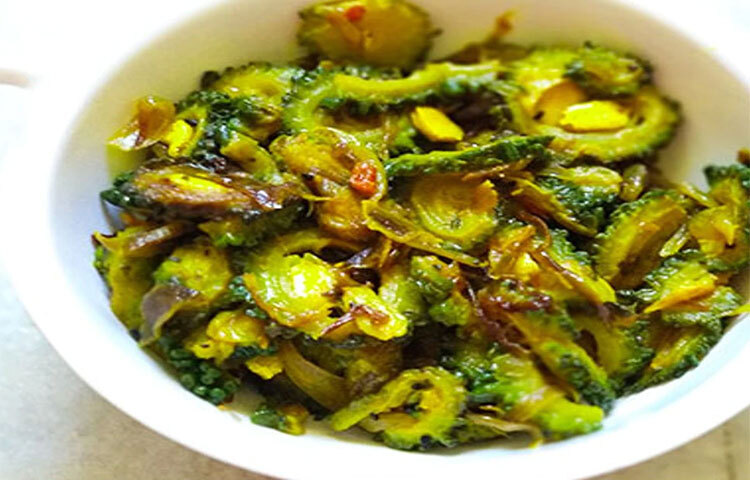 ক্যান্সার প্রতিরোধ করার ক্ষমতা বাড়ায়: গবেষণা অনুযায়ী করলার রস পাকস্থলী, ফুসফুসের ক্যান্সার কোষগুলোকে ধ্বংস করতে সক্ষম। এছাড়া আরও এক গবেষণায় প্রমাণ পাওয়া গিয়েছে করলা স্তন ক্যান্সার প্রতিরোধেও চমৎকার ভূমিকা পালন করে। ছবি: সংগৃহীত