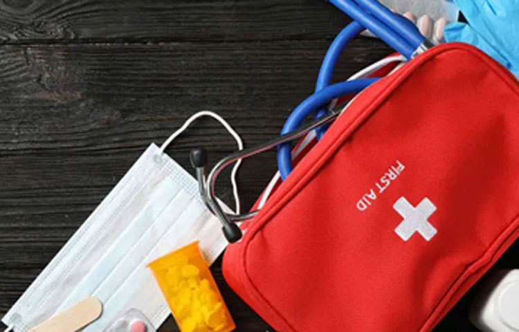 কোভিড ১৯-র সংক্রমণ রোধ করার একমাত্র উপায় নিজেকে গৃহবন্দি করা। এই মুহূর্তে বিশ্বজুরে লকডাউন চলছে।