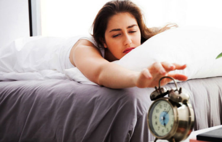 ঘুমের থেকে কোনো বিকল্প ওষুধ নেই। শরীর ও মন সুস্থ রাখতে নিয়মিত নির্দিষ্ট সময়ে ঘুমোনো ও ঘুম থেকে ওঠা প্রয়োজন।