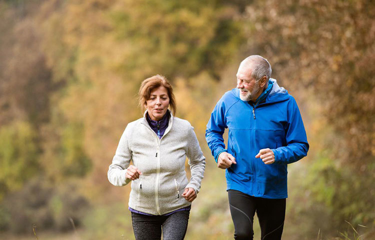 গোসল সারুন দুপুরের মধ্যেই। দেরি হয়ে গেলে গোসল থেকে বিরত থাকুন তবে বিকেলে গোসল একেবারেই নয়। ঘরের মধ্যেই হালকা জগিং, যোগাভ্যাস করুন।