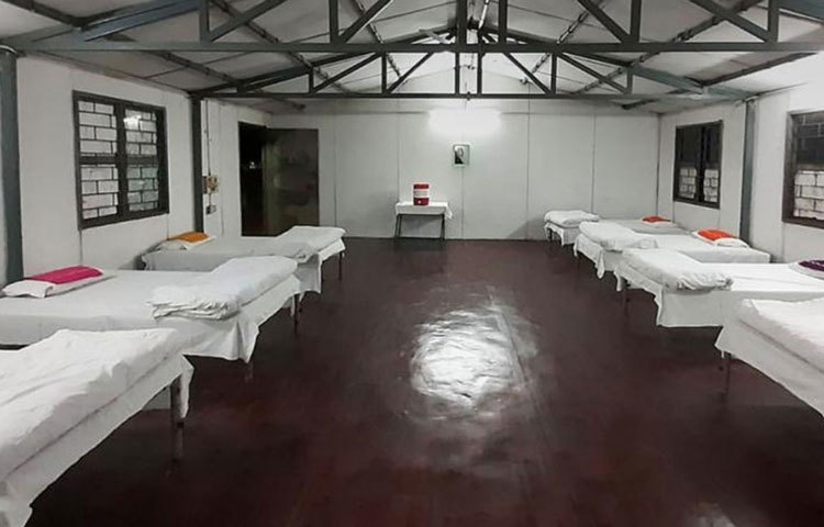 স্থানীয় প্রশাসন সূত্রে খবর, ১৩ মে পর্যন্ত ভিনরাজ্য থেকে ১৯ হাজার ৮৪৬ জন মানুষ পাউরি জেলায় এলাকায় ফিরেছেন। এদেরকেই ১৪ দিন করে কোয়ারেন্টাইনে থাকার নির্দেশ দেয়া হয়েছে।