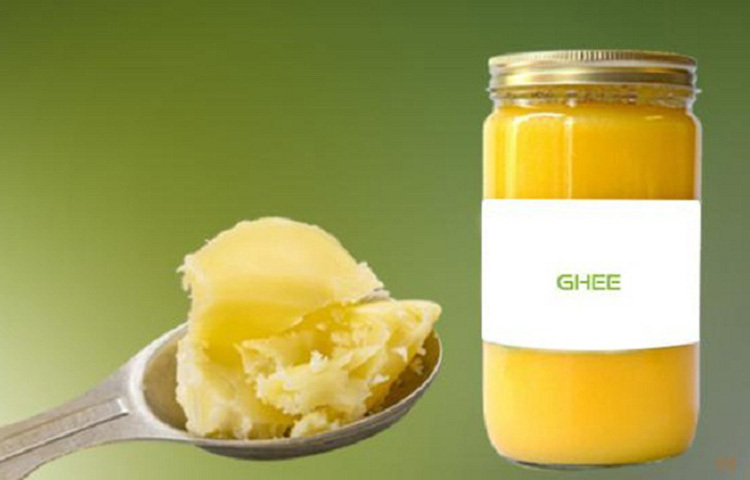 তিলের তেল অথবা দেশি ঘি-ও বাড়ায় প্রতিরোধক্ষমতা। ছবি: সংগৃহীত