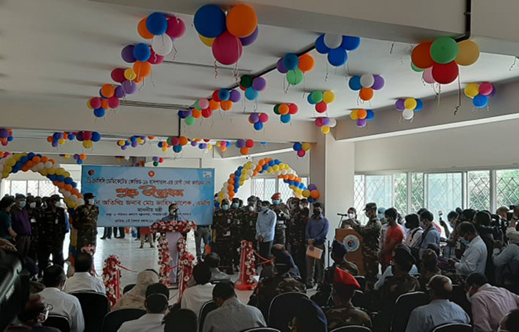 আজ হাসপাতালটি উদ্বোধন করেন স্বাস্থ্যমন্ত্রী জাহিদ মালেক ও ঢাকা উত্তর সিটি করপোরশনের মেয়র মো. আতিকুল ইসলাম। ছবি: মাহবুব আলম