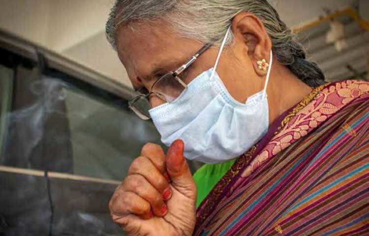 মুস্তা, পারপাত, উশির, চন্দন, উদিচ্চ এবং নগরের ১০ গ্রামের মিশ্রণের সঙ্গে এক লিটার জল ফোটাতে হবে। ফুটিয়ে মিশ্রণের পরিমাণ অর্ধেক করতে হবে। দিনে দুবার গরম পানির সাথে হরতকি খান। দিনে দু’বার ৫০০ মিলি গ্রামের সামসামানি বটি খান।