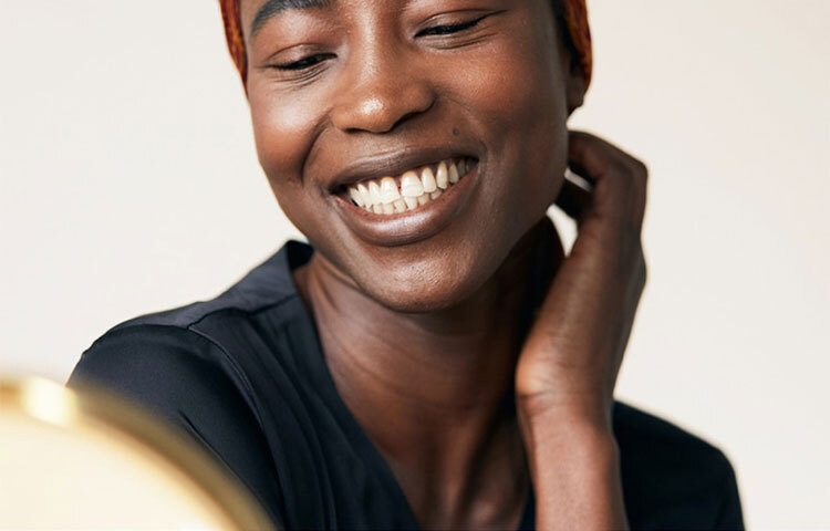 কচুশাকে প্রচুর পরিমাণে ভিটামিন আছে। ভিটামিন ‘এ’ এর পাশাপাশি ভিটামিন ‘বি’ ও ভিটামিন ‘সি’ও আছে। মুখ ও ত্বকের বিভিন্ন রোগ নিরাময়ে এই ভিটামিনগুলো খুব দরকারি। ছবি: সংগৃহীত