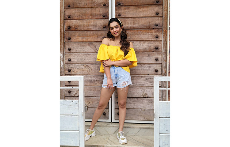 বাংলাদেশের ‘পিয়া রে’ সিনেমায় অভিনয় করেছেন ওপার বাংলার জনপ্রিয় অভিনেত্রী কৌশানী। ছবি: ফেসবুক