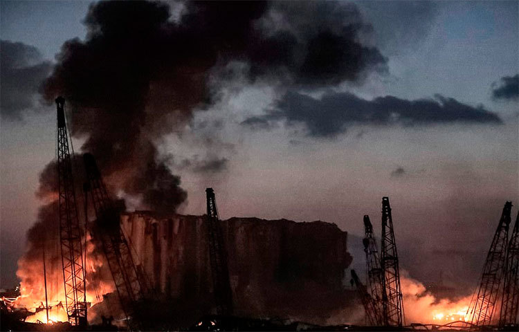 দাতব্য সংস্থা রেডক্রসের লেবানিজ শাখা, স্বাস্থকর্মী ও দেশটির রাজনীতিবিদেরা হাসপাতালের আহতদের মানুষকে রক্তদান করার আহ্বান জানিয়েছে। ভয়াবহ এই পরিস্থিতি সামাল দিতে আন্তর্জাতিক সম্প্রদায়ের সাহায্য চেয়েছেন লেবাননের প্রধানমন্ত্রী।